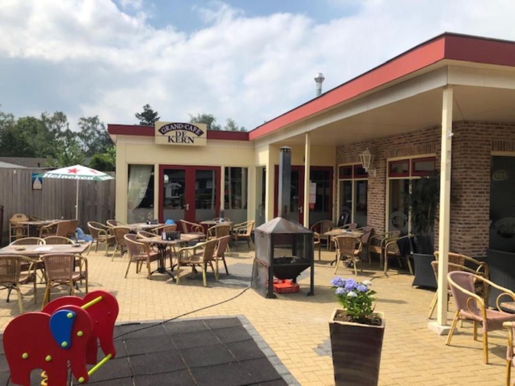 Prachtig Vakantiehuisje In Putten Exterior photo
